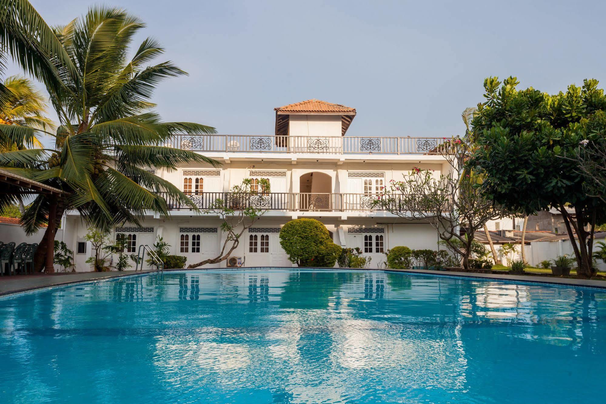 Navro Beach Resort Панадуру Экстерьер фото